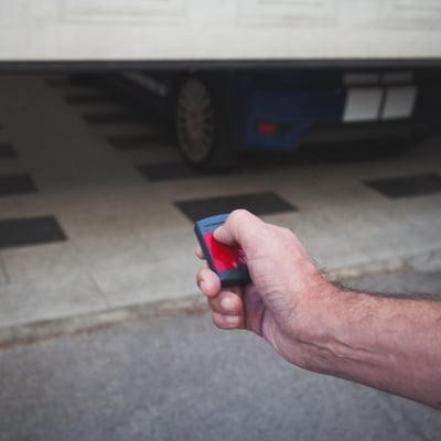 How to choose the right garage door opener for you